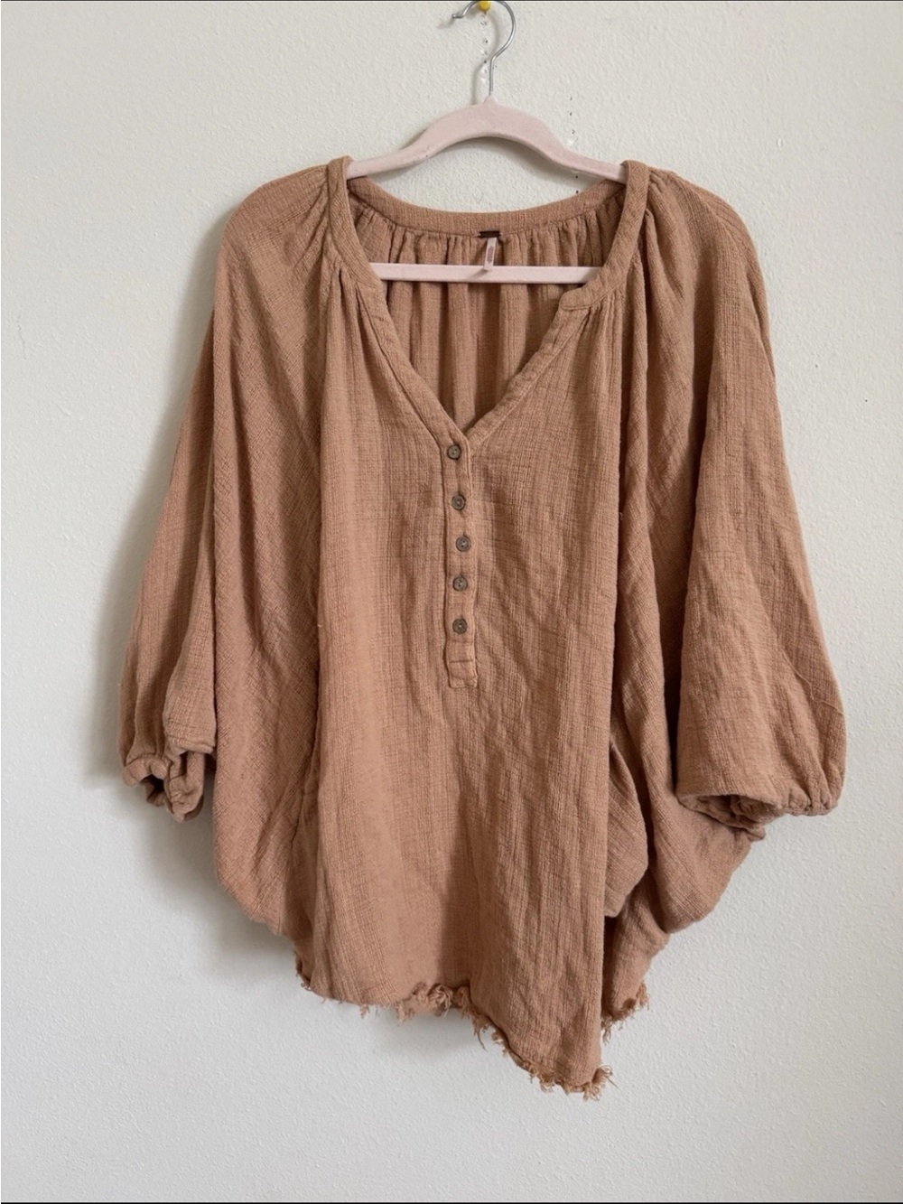 Free people cotton gauzy oversized boho blouse top beige peach size XS